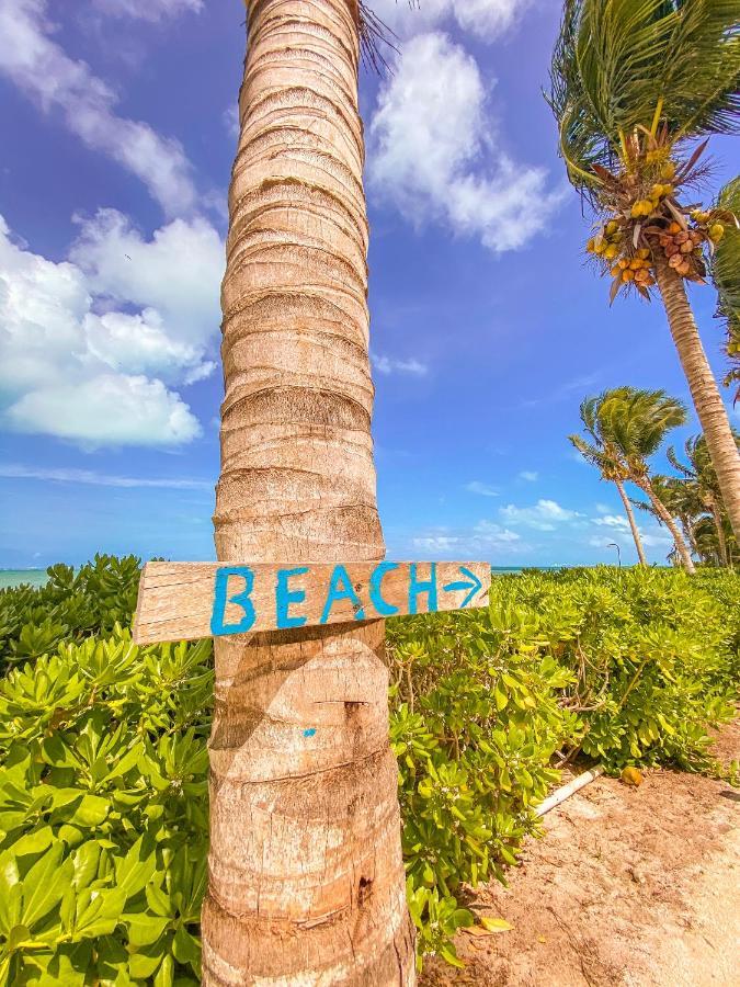 Punta Me Beach Suites Cancun Bagian luar foto